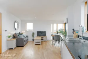 Image of StarHost Residences - Stunning 2 bed apartment in West Mills, Newbury