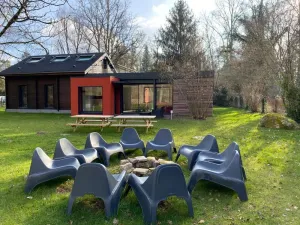 Image of Magnificent lodge in the Fontainebleau forest