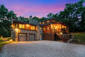 Image of Amazing Estate w\/ 5 Bedrooms & 3 Full Baths 63