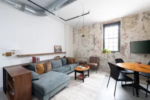Image of Brewery District 2-Story 2BR Apt Near Fiserv with Rooftop, Gym, and Parking