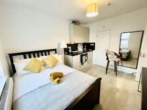 Image of Lovely self contained studio now available