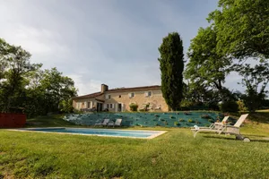 Image of Stone cottage with swimming pool - King size beds & Pyrenees views