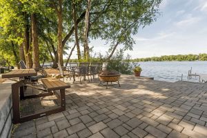 Image of Delightful Lakeshore Cottage, Great Swim & Lakeside Amenities, +22 Foot Pontoon