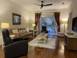 Image of Comfy & Convenient 1BR Apartment Near Oaks Mall & Medical Center Fast WIFI