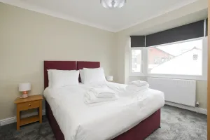 Image of Cosy House in the heart of Beeston with FREE Parking and WiFi