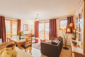 Image of Attractive 6\/8 Person, 3 Bedroom Apartment With South Facing Balcony