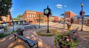 Image of INDIANA DUNES\/LAKE MICHIGAN\/DOWNTOWN CHESTERTON