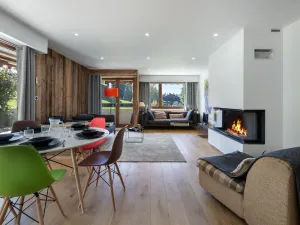 Image of Spacious 2-Bedroom Duplex with Terrace Near Mont d'Arbois Golf and Ski Slopes