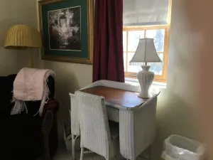 Image of Victorian rose room located in the Ivory  Mansion