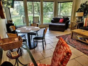 Image of Off the Hook Americana Get Away\/On The Guadalupe river\/pet friendly