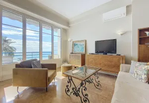 Image of Nestor&Jeeves - HORIZON PROMENADE - Central - Sea front