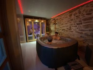 Image of L'Oustaliere, DALIDA room, spa and sauna access