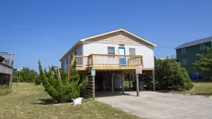 Image of KH146, Camelot- Oceanside, Screened Porch, Close to Shopping and Restaurants!