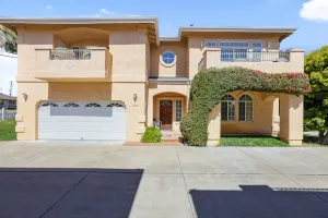Image of Dog-friendly home near beach with fireplace, grill, yard, & W\/D