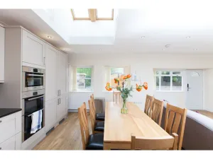 Image of Historic Stone Built 4BR Cottage for 8 W/Parking