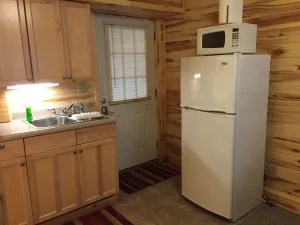 Image of Montana's Yellowstone Bear Den- Small\/Simple Efficiency Apartment