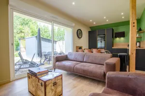 Image of Charlie's home