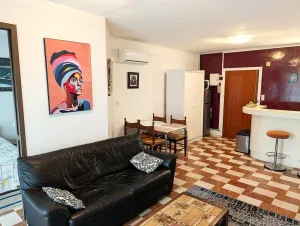 Image of IDEAL Plein Centre - 65m2- Piscine et Garage