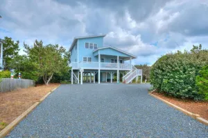 Image of 4BR\/2BA Home - 2nd Row, Intracoastal & Ocean Views, Holden Beach, Sleeps 9