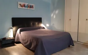 Image of Family room comforts up to 5 people