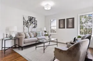 Image of Convenient to lakes, bike trails, parks.  Dog-friendly. Fenced Yard.