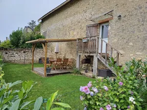 Image of The pigeon fancier's house