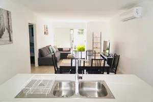 Image of Modern style unit 2 Deer Park