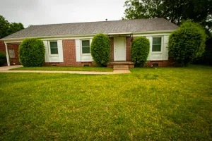 Image of Romantic Bungalow. Walking Distance to Everything!