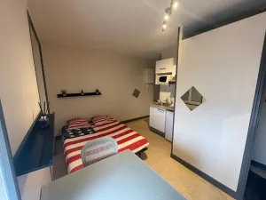 Image of Pleasant, bright Studio 6