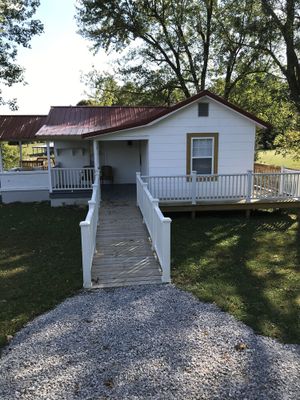 Image of Small Quaint Home Located near Rough River