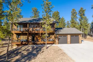 Image of Stunning New Cabin in Powder House Pass with Hot Tub & Theater Room