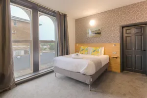 Image of Sky - Executive Studio