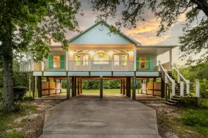Image of Sassy Seas Hideaway - a relaxing cottage in a quiet  neighborhood.