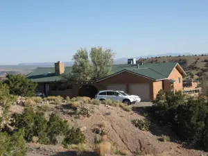 Image of Beautiful & Gracious Accommodations in the Sandia Foothills