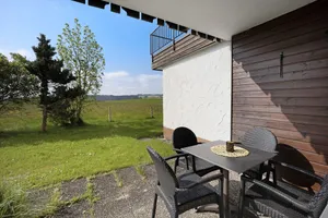 Image of Studio Apartment 'Landliebe Mit Seenähe Und Innenpool' with Mountain View, Private Terrace and Wi-Fi