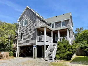 Image of Redbeard's Claim:  Professionally decorated, perfect relaxing island home.
