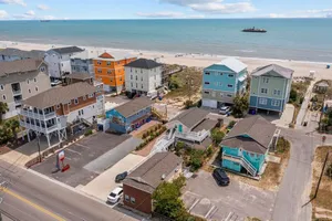 Image of Vitamin Sea Suites. Suite 3. Downtown and a short walk to the SEA