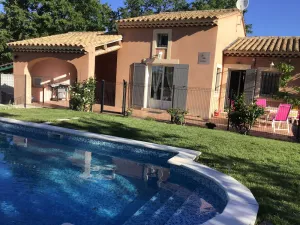 Image of LA VILLA CONSTANCE PRETTY PROVENÇAL VILLA IN THE HEART OF LUBÉRON PARK