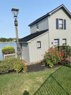 Image of Waterfront Cottage on the C&D Canal!