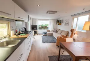 Image of Knus huisje op kindvriendelijk park met zwembad