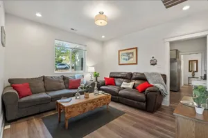 Image of Downtown Cottage 2 Queen Beds (N)