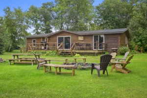 Image of Mille Lacs getaway located on private inlet