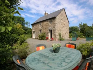 Image of Charming Stone House with Enclosed Garden, Near Beaches, Pet-Friendly, WiFi, and Optional Services