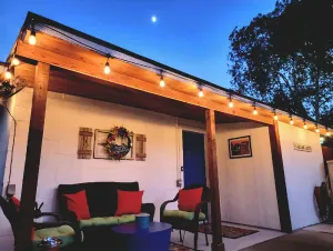 Image of Private Stylish Hideout \/Rodeo\/ Riverwalk 3.4 mi \/ AF BMT 7 miles  No Nosy Host