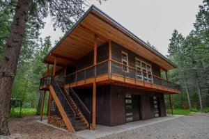 Image of Treehouse - modern cabin near Mazama