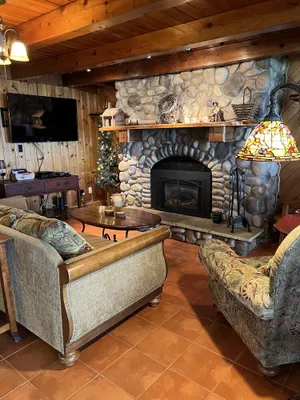 Image of Book your vacation now! Beautiful Oneida Lakefront home for All seasons.