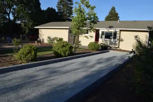 Image of Charming Country Cottage walk to Plaza Gas Fire Pit & Bocce & 4 Cruiser Bikes