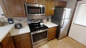 Image of Grandview 4 - In Town - Beautifully Furnished - Free WiFi - Cable - Washer\/Dryer