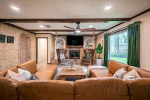 Image of Saint Cloud Serenity  Enclosed Porch  Game Room