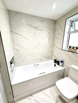 Image of Luxurious Modern House With Garden Close To City Centre